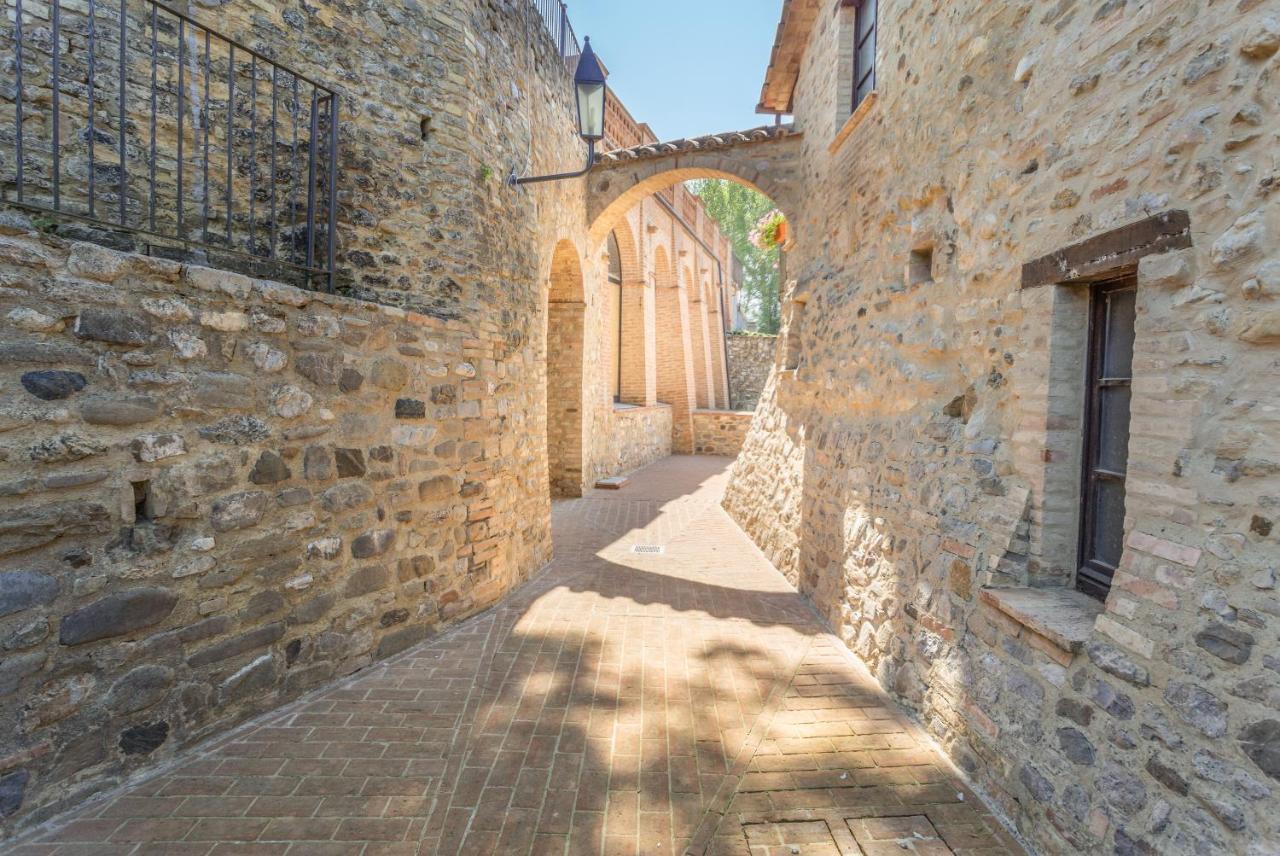 Gh Borgo Pulciano Agriturismo Montone  Buitenkant foto